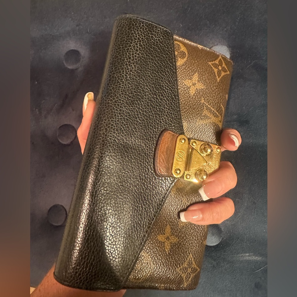 Louis Vuitton Black & Brown Monogram Leather Clasp Wallet